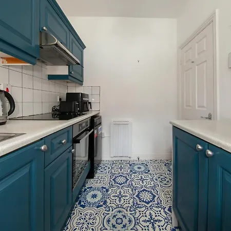 Bright 2br At Kilmainham Gaol Reduced Prices شقة