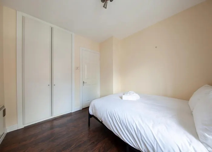 Bright 2br At Kilmainham Gaol Reduced Prices Dublin