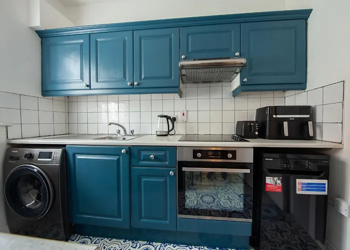 Bright 2br At Kilmainham Gaol Reduced Prices